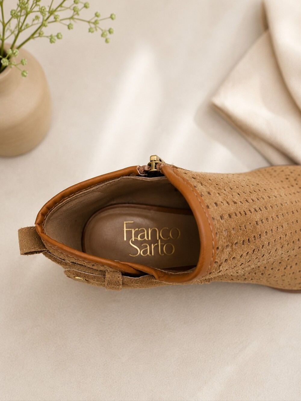Franco Sarto Women’s Tan Suede Perforated Block Heel Booties Size 5 - Picture 5 of 6